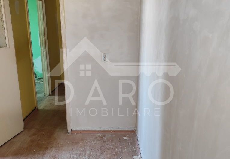 De vânzare apartament 2 camere - Poză 3