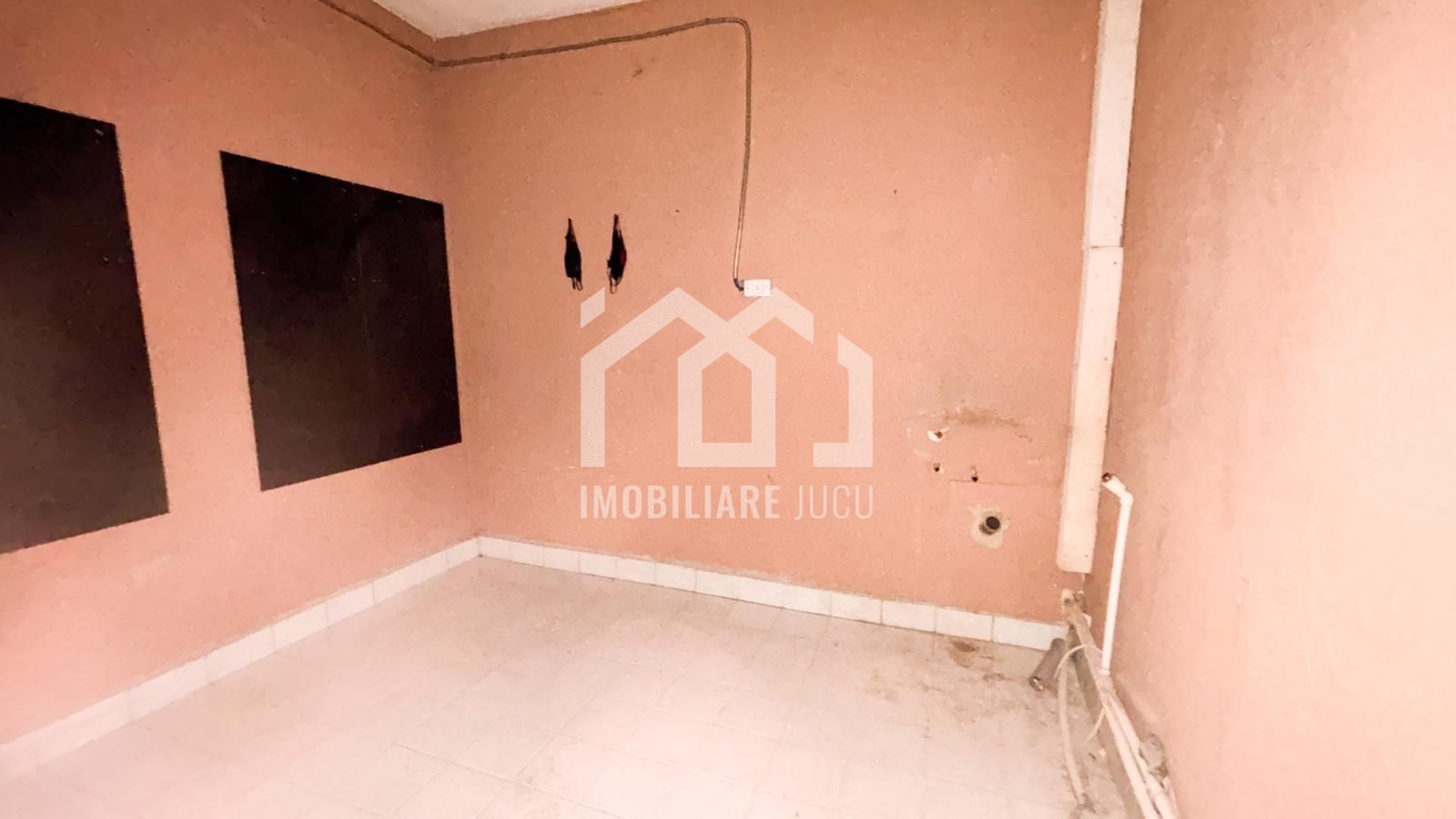 Spatiu de inchiriat 400MP Inaltimea de 4m Jucu de Mijloc - Poză 9