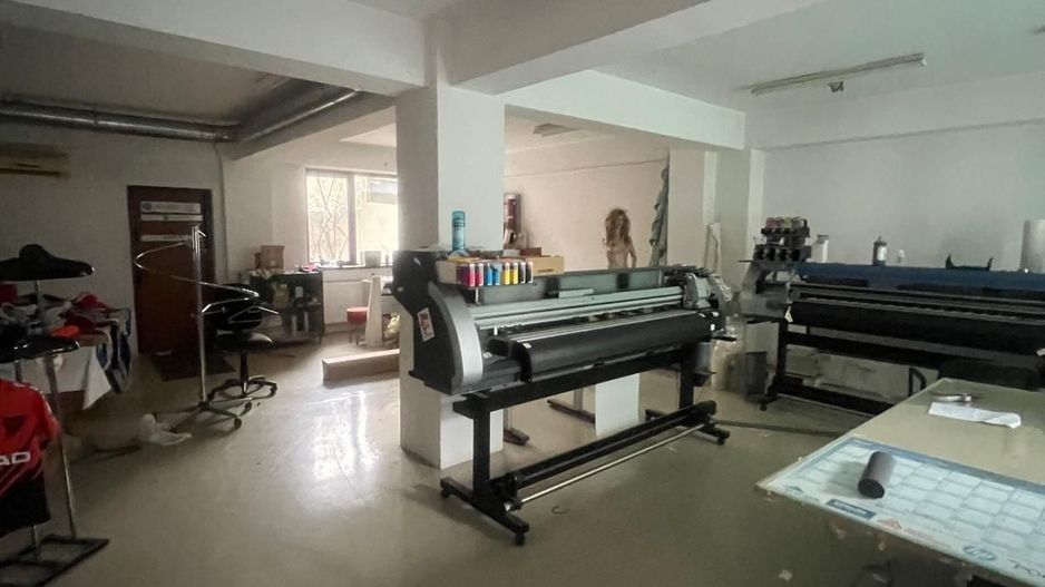 Spatiu comercial -ideal pt productie/activitati comerciale - Poză 11