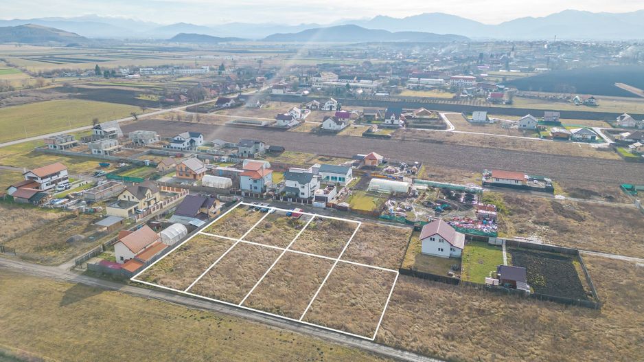 Loturi de case in Bod, strada Uranus - Poză 1