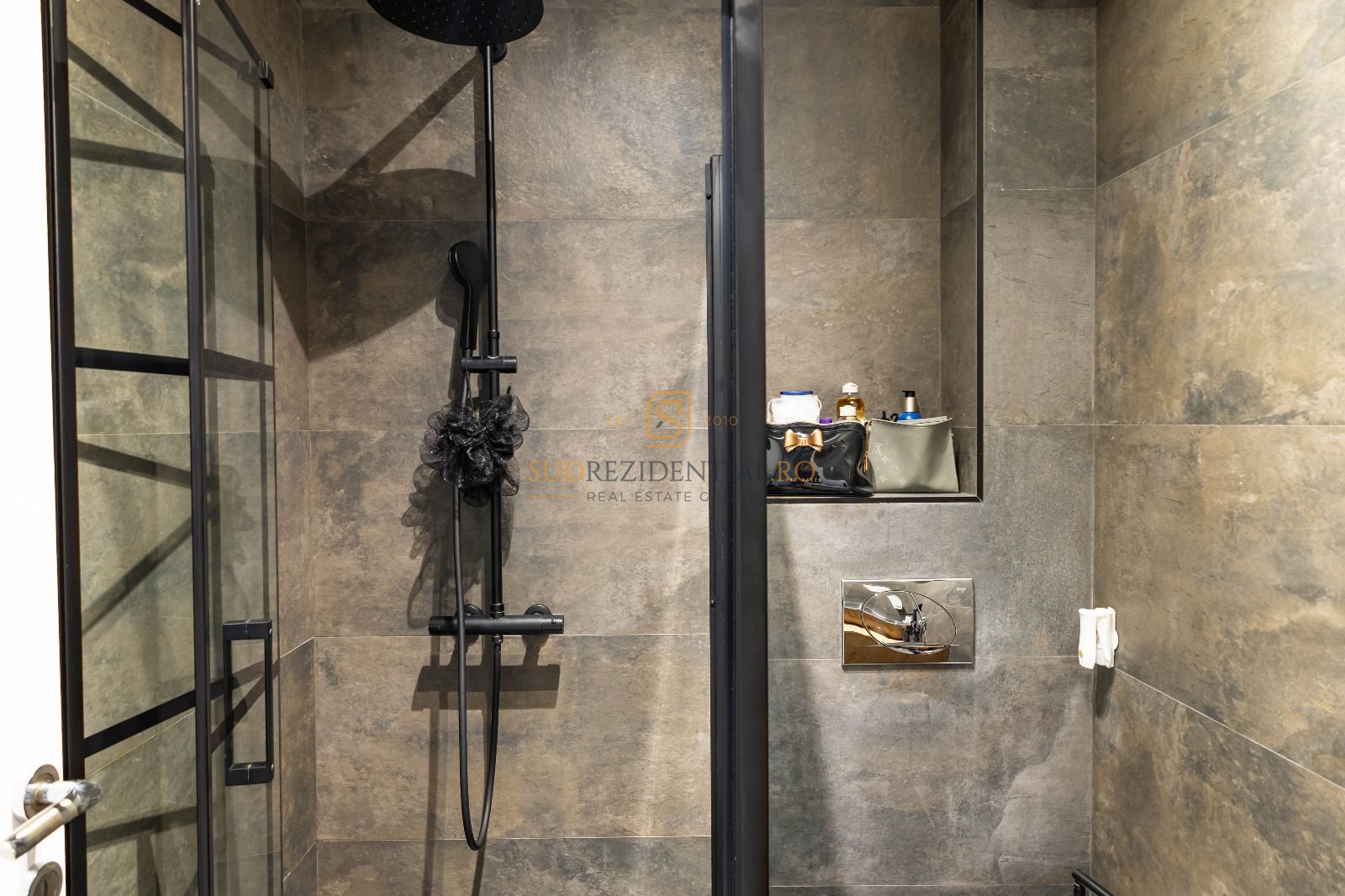 Apartament finisat premium, 3 camere, curte proprie, Berceni-Luica - Poză 9