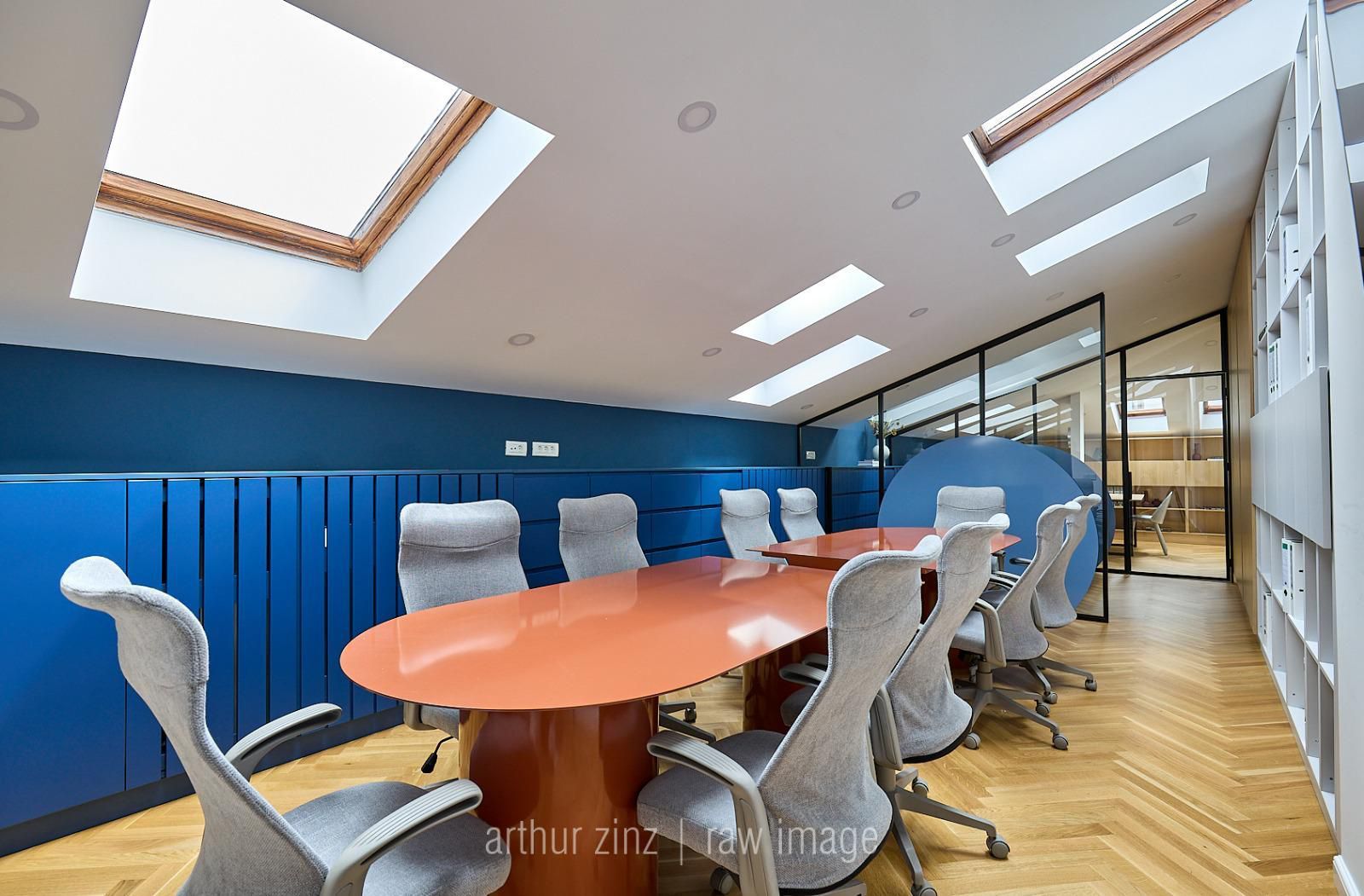 Birou amenajat | Mobilat si utilat | Cladire consolidata si renovata - Poză 24