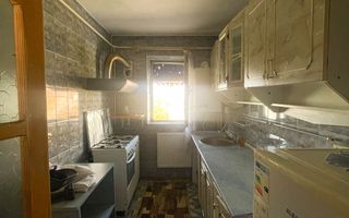 Apartament 3 camere decomandat zona Galata - Poză 4