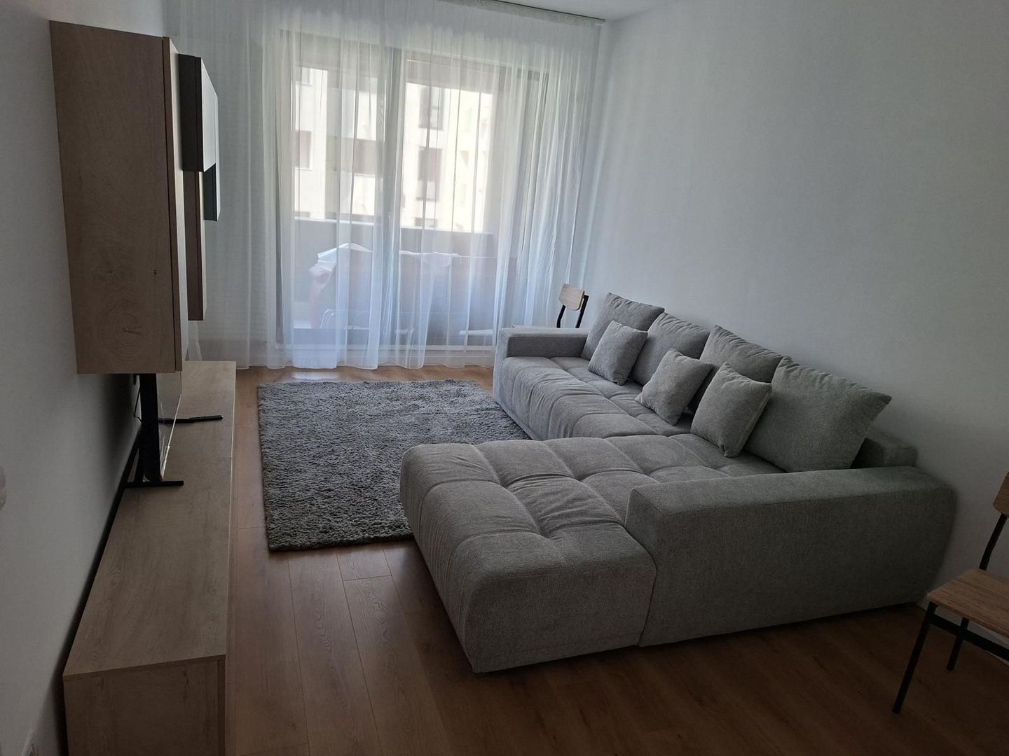 AP. 2 CAMERE- METALURGIEI, PARCARE INCLUSA, PRIMA INCHIRIERE, CENTRALA - Poză 2
