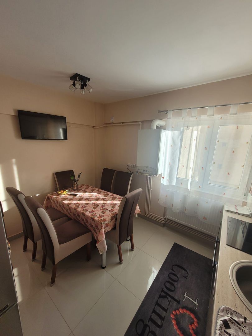 ageuropa.ro vinde apart. FINISAT cu 4 cam 84mp etajul 1 în Carpați 2 - Poză 9