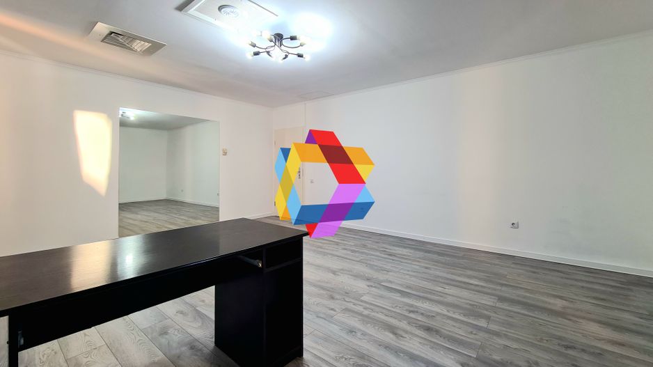 Spatiu birouri de închiriat Brasov - 33 mp # plus-imo.ro - Poză 1