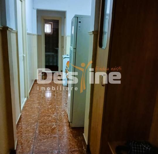Apartament cu 3 camere de vanzare zona centrala - Poză 11