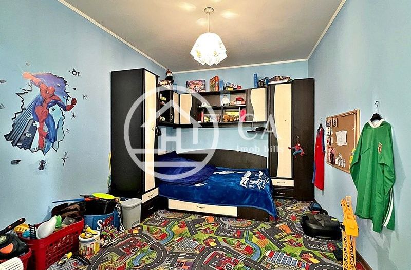 Apartament de vânzare la curte comuna cu 3 camere, Ultracentral,Oradea - Poză 7