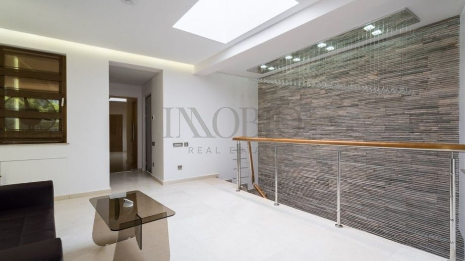 Vilă 5 Camere | Ideală pentru Beauty Hub | Spatiu Comercial - Poză 11