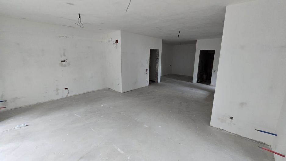 Apartament  cu 2 camere 49,35 mp + 21,35 mp terasele + loc de parcare - Busteni - Poză 4