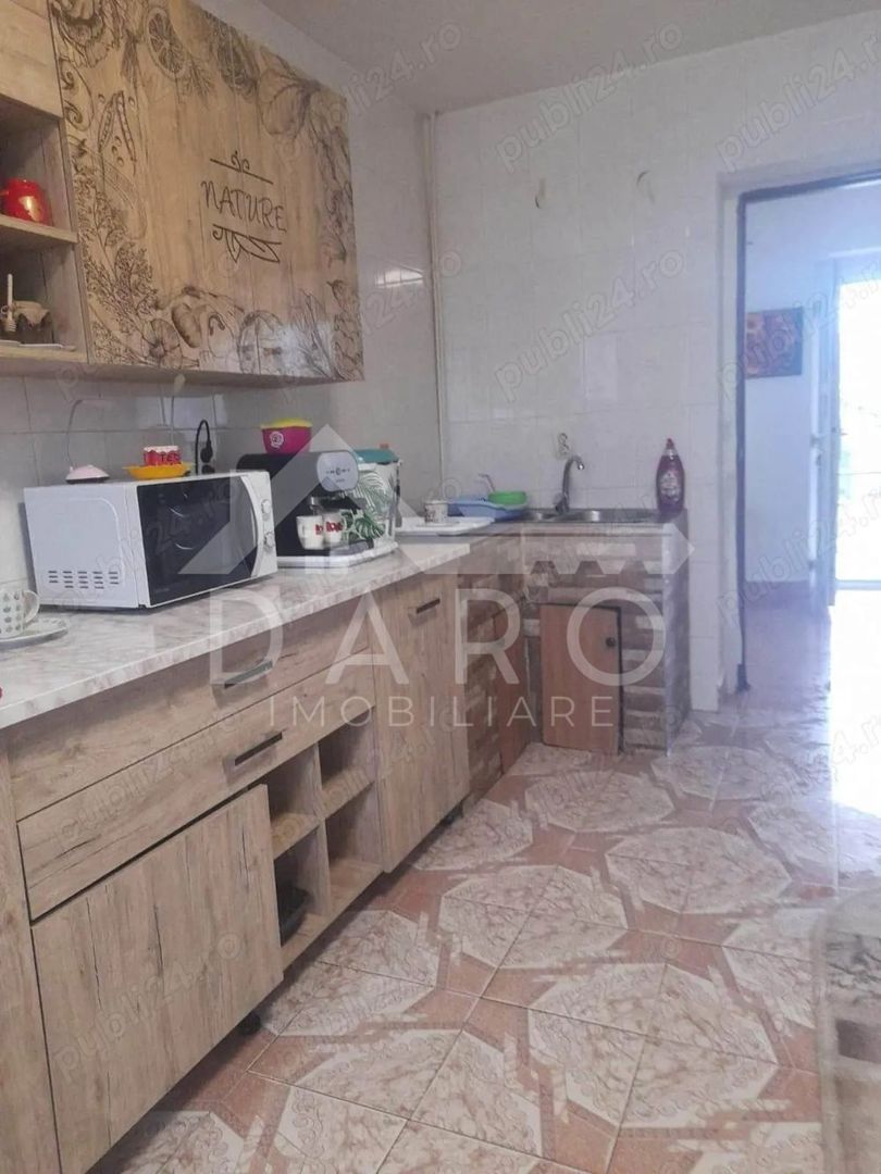 vând casă în Sângeorgiu de Mureș - Poză 4