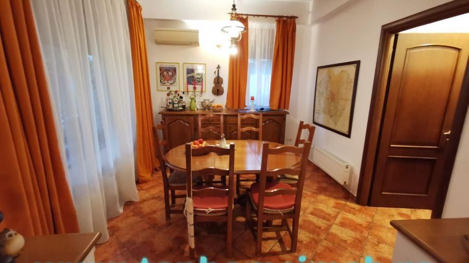 Casă spațioasă și elegantă în Dămăroaia- Jiului- Izbiceni- Comision 0% - Poză 9