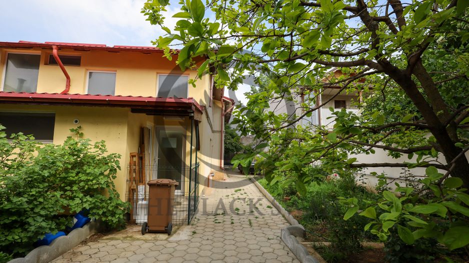 Casa de vanzare 12 camere | 2 constructii - Business, Rezidential | PH - Poză 17