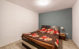 Casă renovată 2022, 3 camere, 1034 mp teren, încălzire în pardoseală - Poză 5