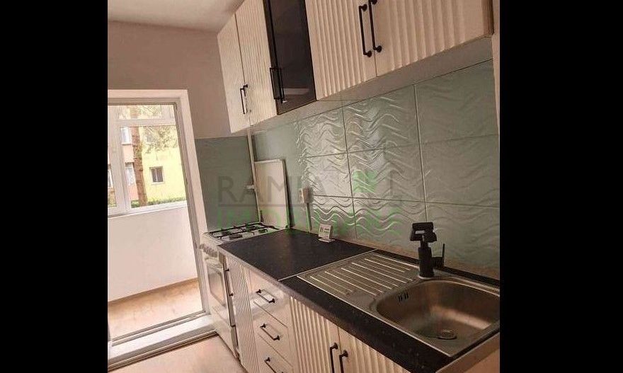 Apartament 2 camere decomandat, renovat, gata de mutare ,Zona Tractoro - Poză 3
