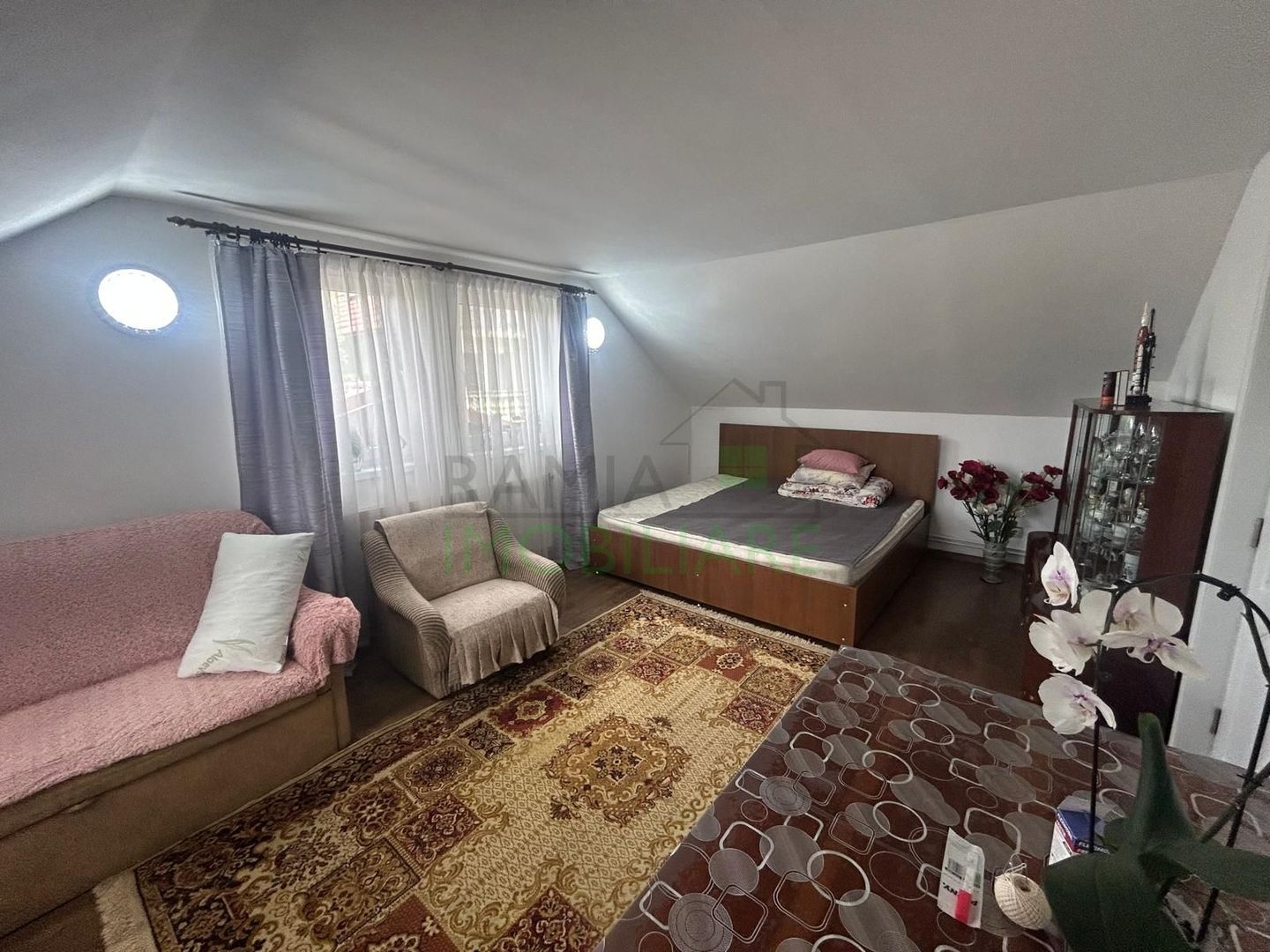 Garsoniera decomandata - Poză 1