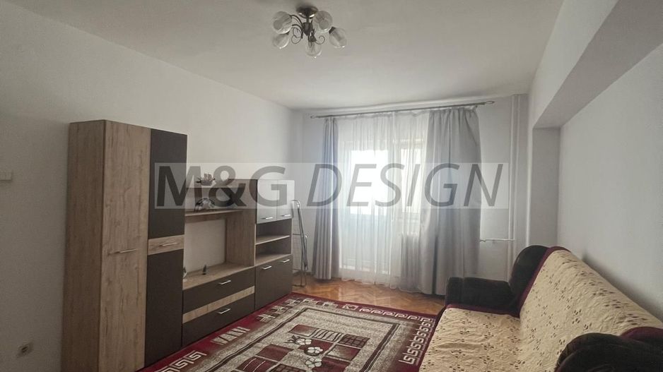 Inchiriez 3 camere decomandate zona Complex - Poză 1