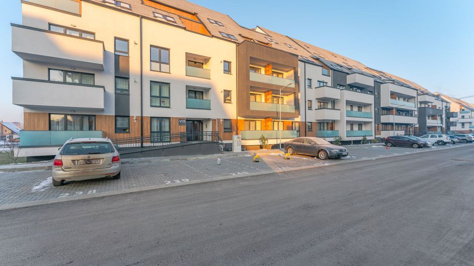 Apartament 2 camere de închiriat în Maurer Villas cu loc de parcare - Poză 1