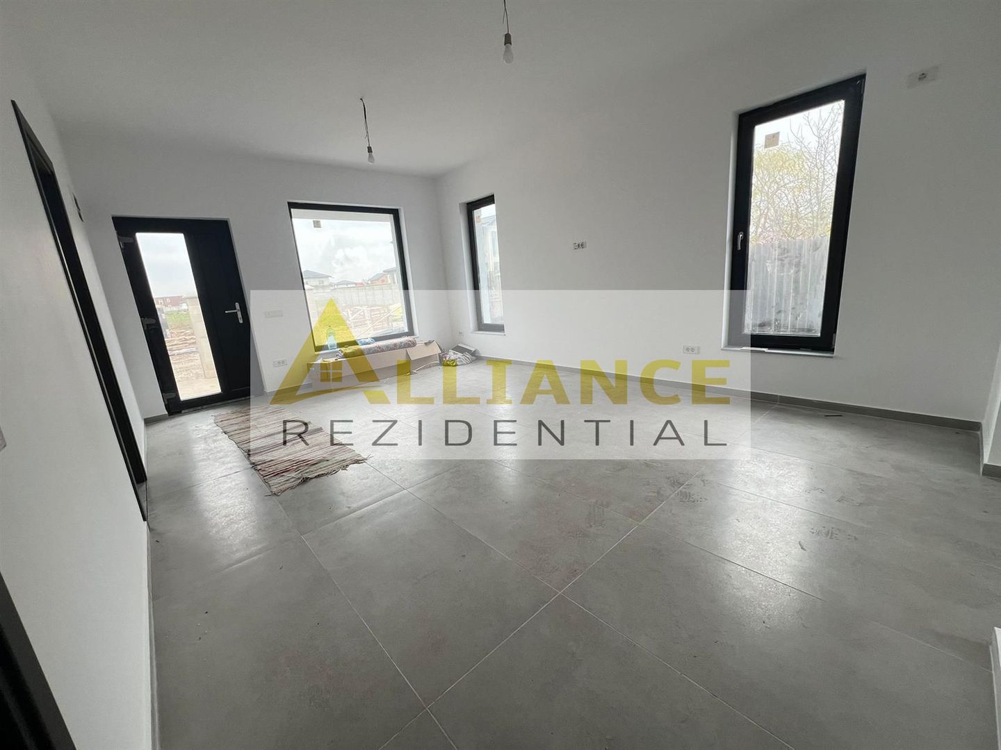 Casa parter -3 camere- Incalzire in pardoseala - Comuna Berceni - Poză 9