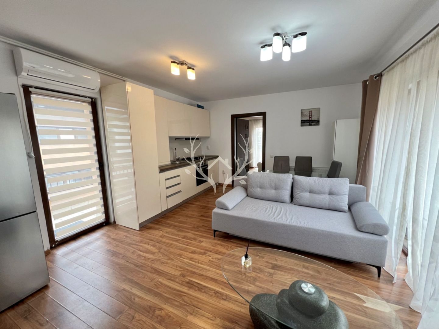 Apartament cu 2 camere, terasa de 27 mp si parcare in Buna Ziua - Poză 1