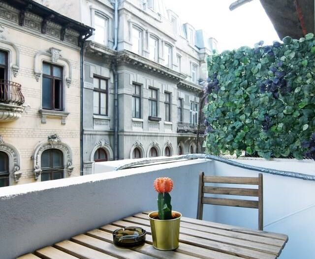 Studio superb (Garsonieră) Cismigiu, Blocul Florentin, centrală, balcon. - Poză 9