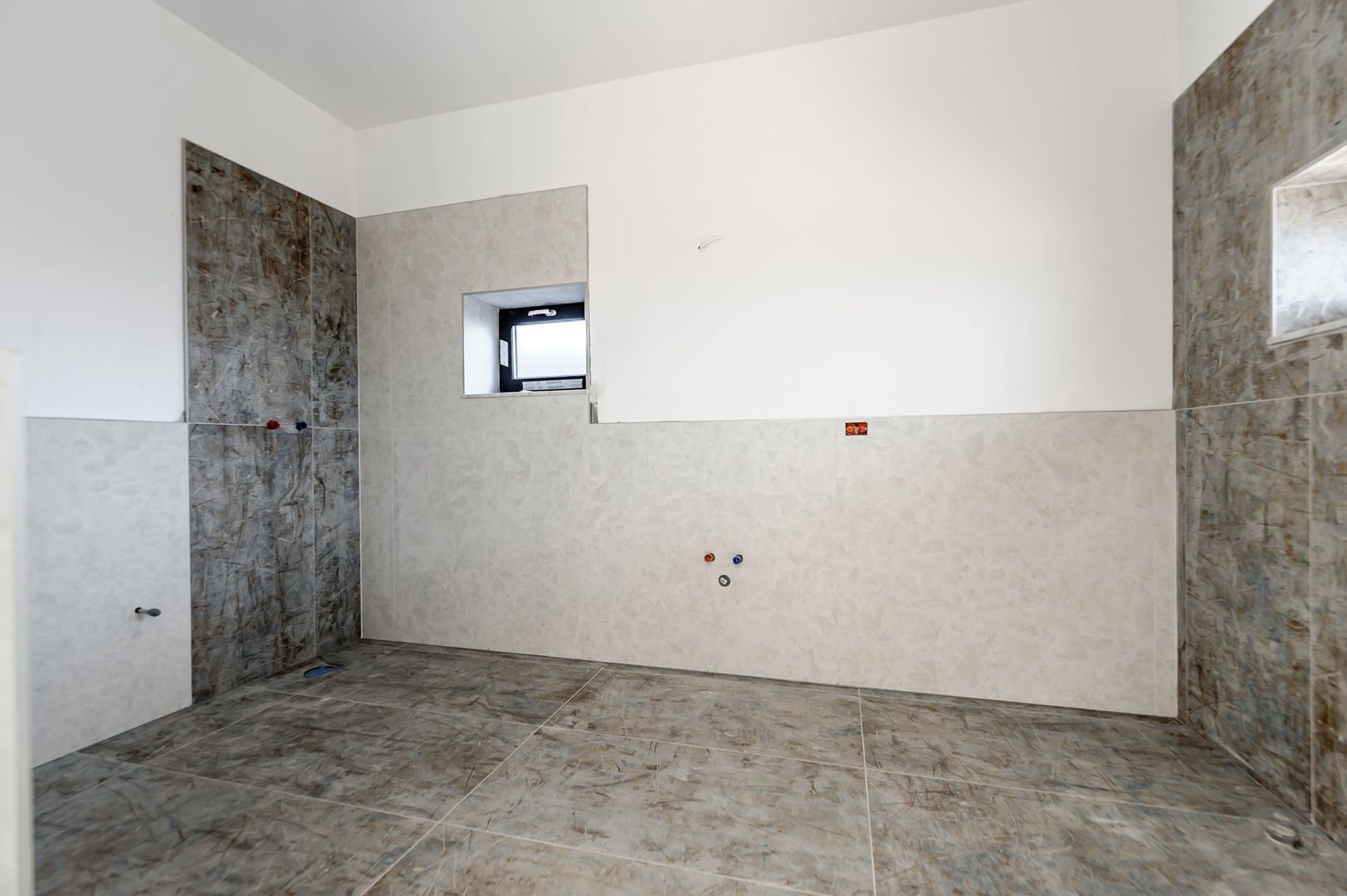 Vândut! Casă nouă cu teren generos Sânicolaul Mic - Poză 13