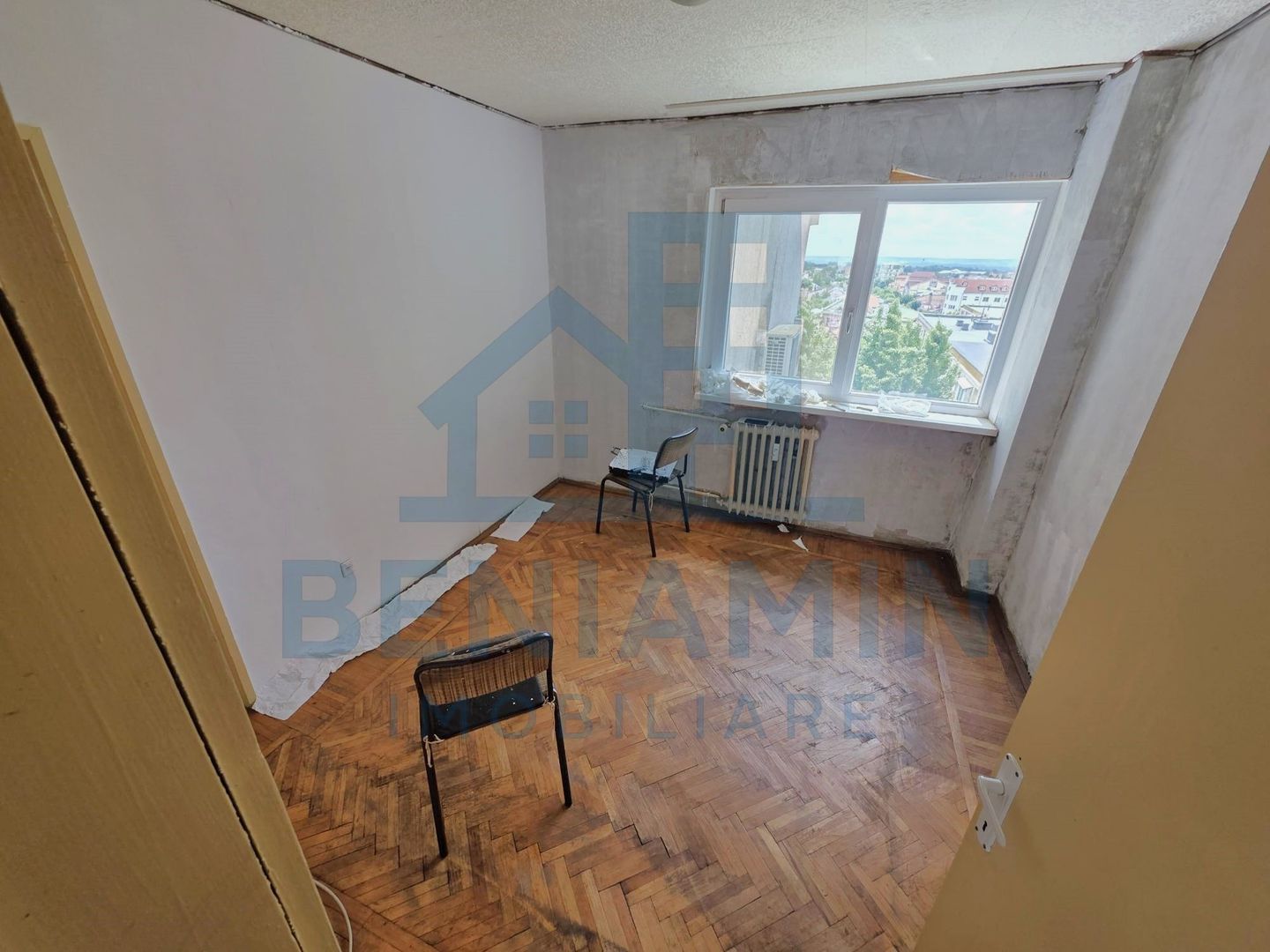 4 camere - 2 bai - 77 mp - investitie - Rotonda - Poză 2