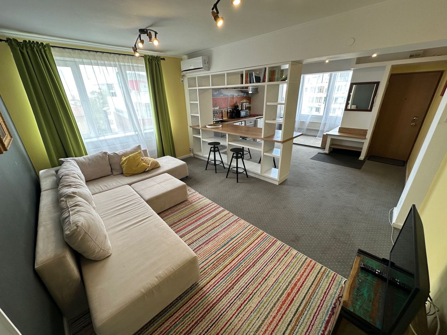 Apartment ultracentral cu 2 camere - Poză 14