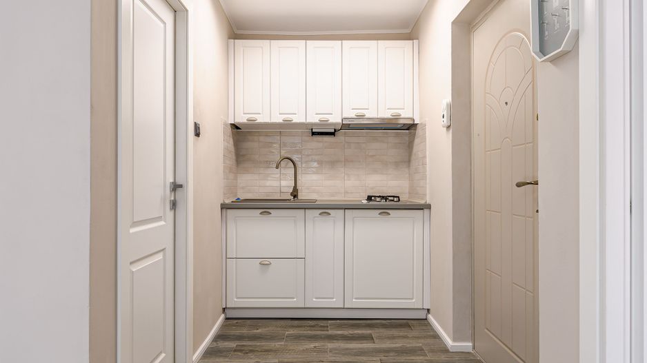 Apartament 3 camere renovat - zona Banu Mărăcine - Poză 2