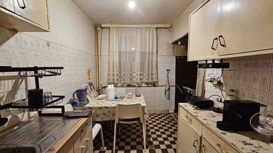 De vanzare apartament cu 4 camere , Soseaua Giurgiului sector4 - Poză 3