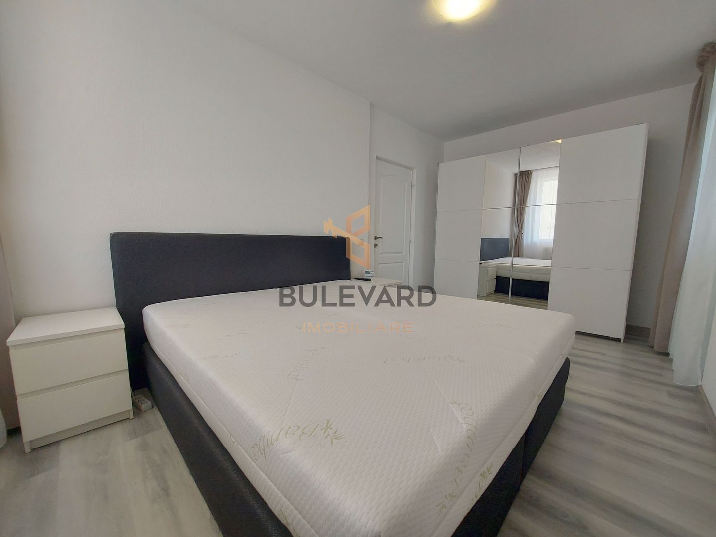 Apartament cu 2 camere+terasa de 13 mp+garaj! - Poză 5