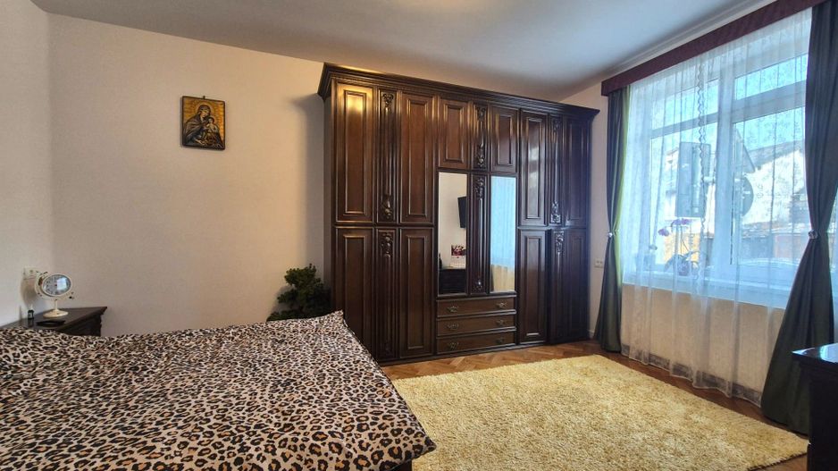 Piața de Miercuri, casă singură în curte, renovată 2025 - Poză 6