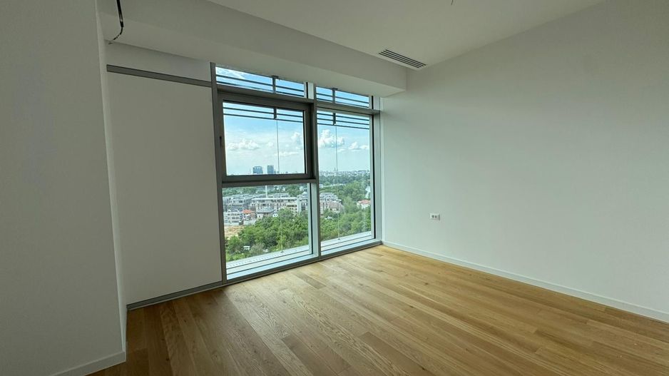 PENTHOUSE SPECTACULOS UpSite || 1.800.00+TVA || boxa si loc de parcare incluse - Poză 10