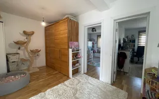 Duplex elegant cu 5 camere, 2 bai, curte in Cristian - Poză 19