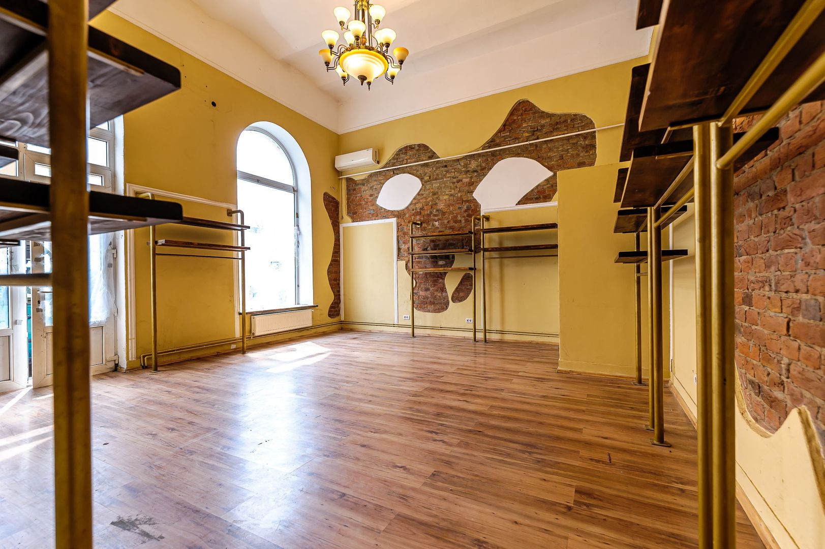 Spațiu comercial în Piața Catedralei - Poză 8