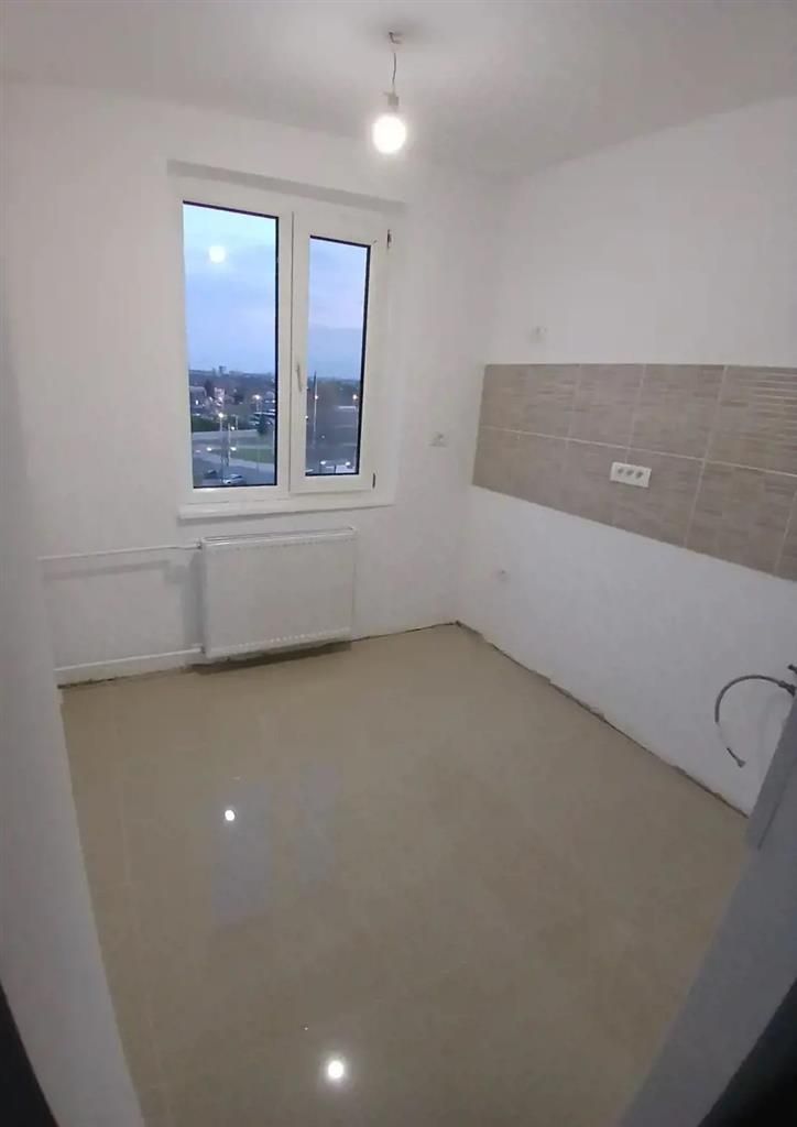 Apartament 2 camere  Dambovita decomandat - Poză 1