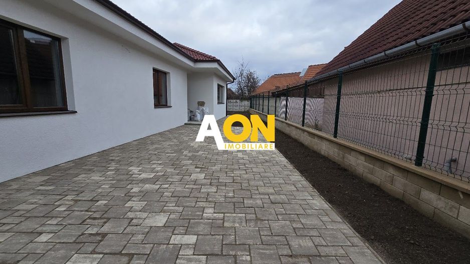 Casa Individuala 4 Camere 2 Bai, 400mp Teren Zona Barabant - Poză 3