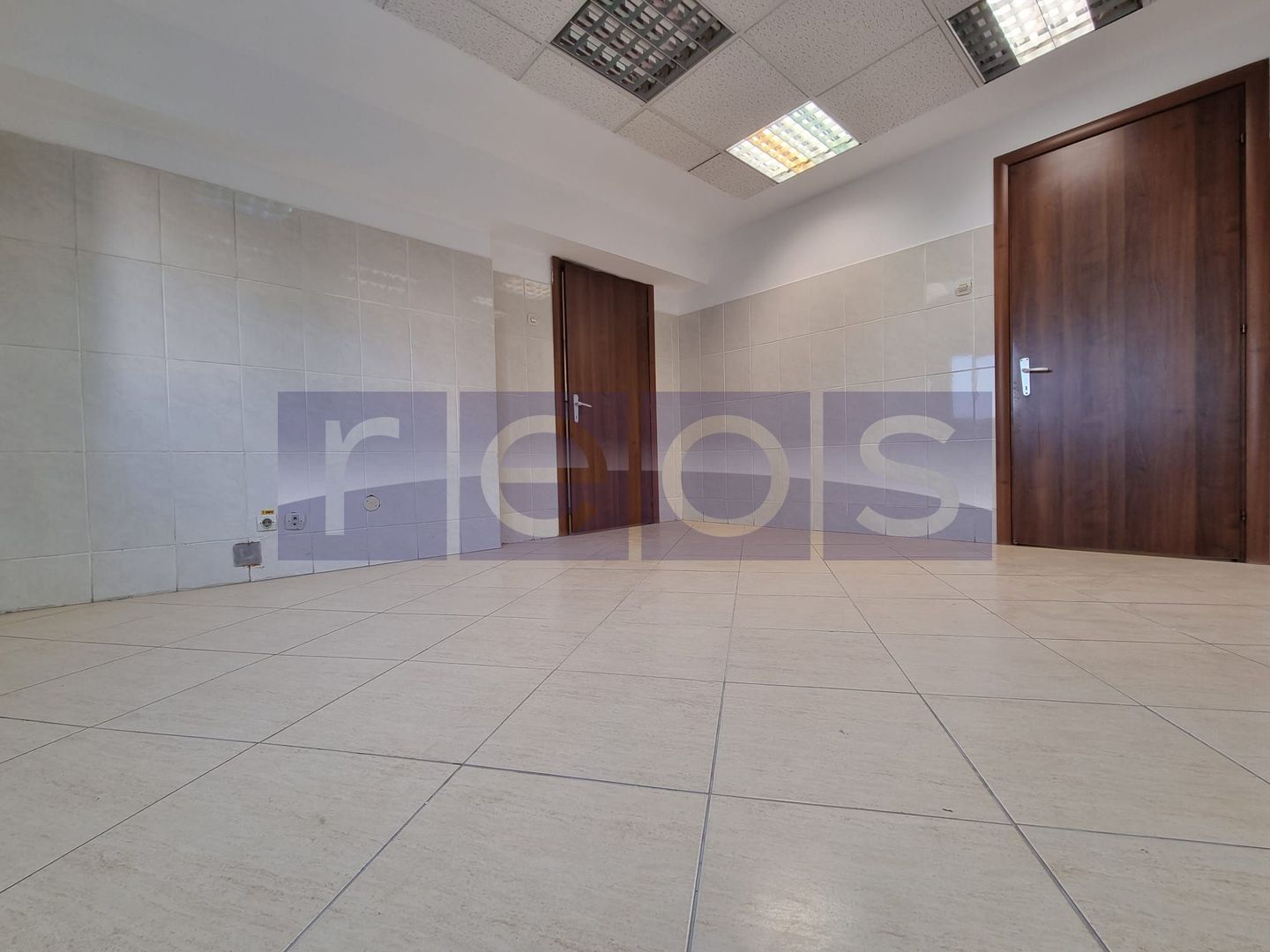 VANZARE SPATIU COMERCIAL | 30 CAMERE | ZONA UNIRII - Poză 19