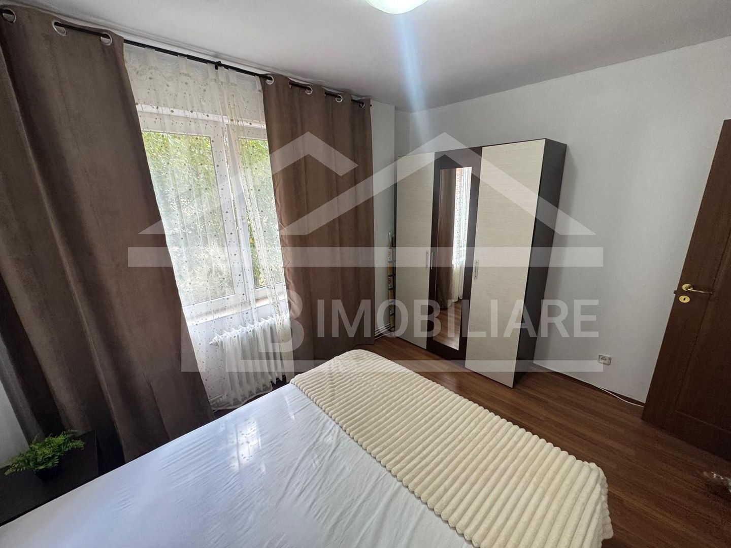 Apartament cu 2 camere,Pet friendly, decomandat,  50mp, zona Corina - Poză 5