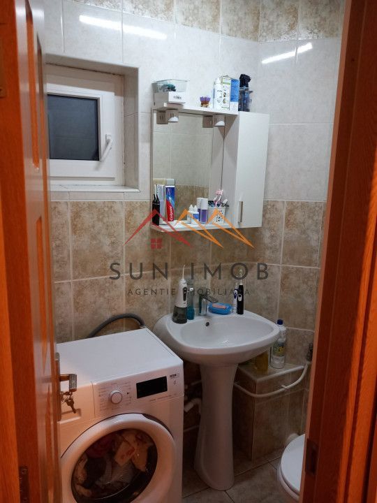 Apartament 3 camere, decomandat, central, renovat total, Campina - Poză 8