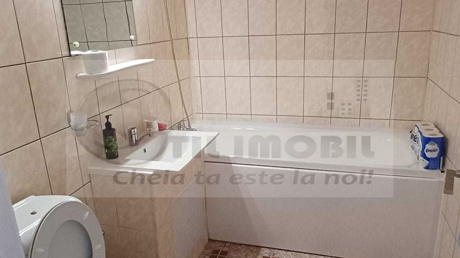 Apartament spatios cu 3 camere - Centru, Targu Cucu - 600€ - Poză 6