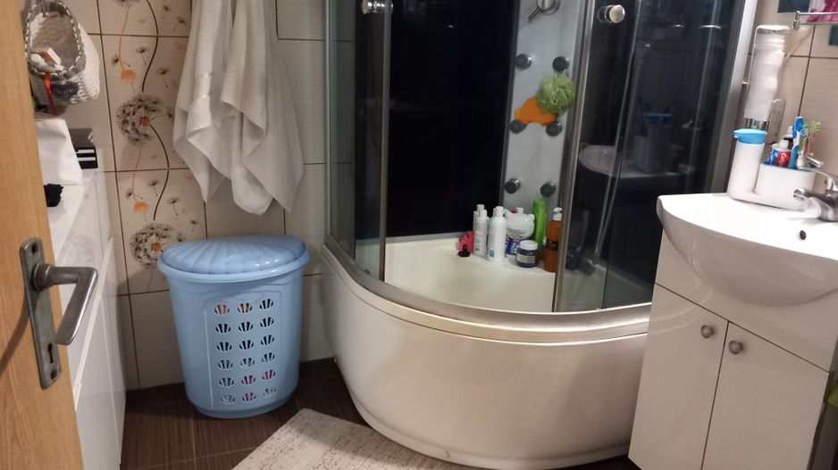 Ag BRASADAS vinde ap 2 cam etaj 8/8 zona IRA. - Poză 1