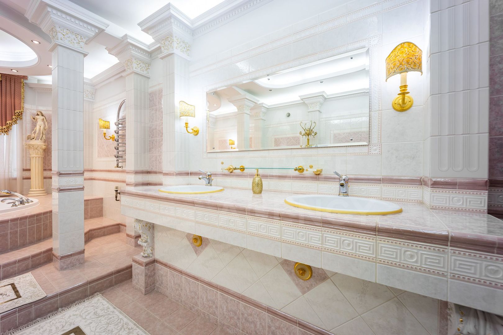 Se oferă spre chirie casă exclusivistă amplasată în Centul orașului - Poză 27