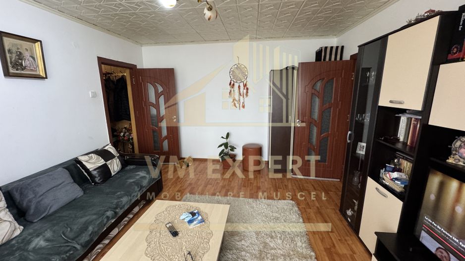 APARTAMENT 2 CAMERE ETAJ 4 CAMPULUNG, VISOI - Poză 12