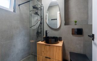 Apartament superb cu 4 camere, la cheie , zona Primaverii - Poză 4