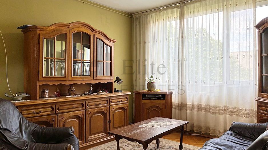 Apartament cu 4 camere de inchiriat Splaiul Crisanei, Oradea - Poză 11