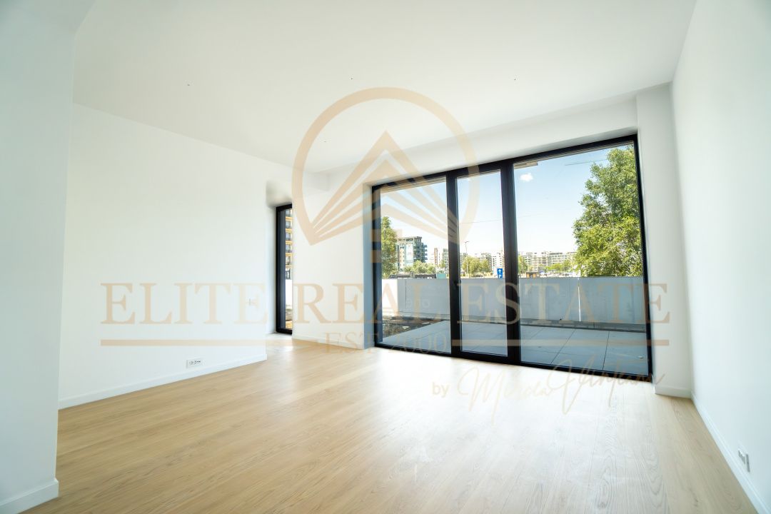Stațiunea Mamaia - Vânzare apartament cu 2 camere cu terasa, primul rând la mare - Poză 3