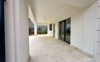 Casa superba cu 5 camere si garaj | Dumbravita - Poză 3