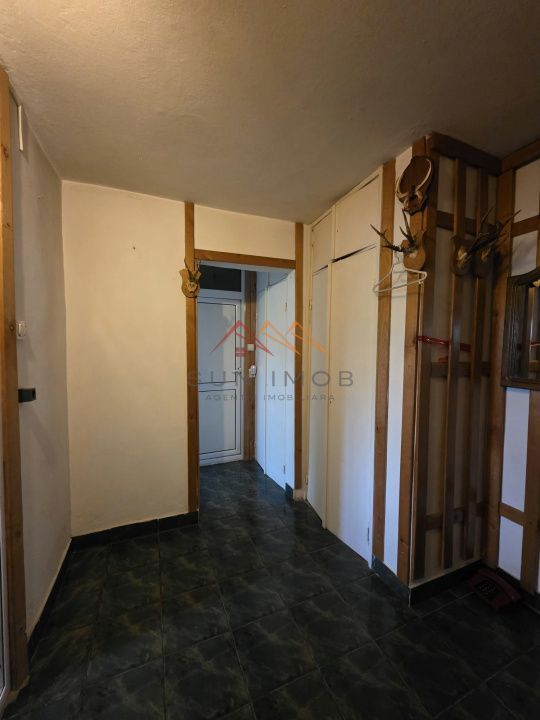 Apartament 2 camere, ultracentral, Campina, Prahova - Poză 3