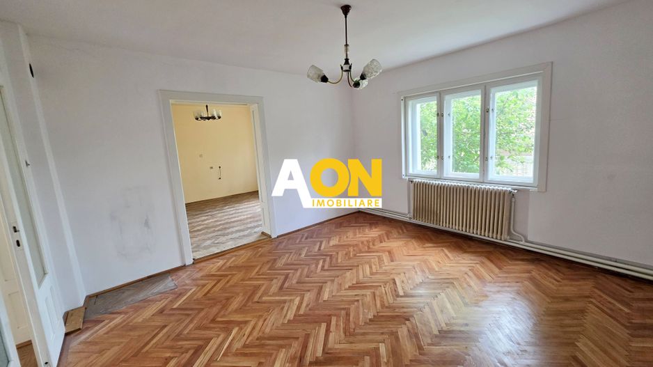Casa 4 camere, 2 garaje, 652 mp teren, zona exclusivista, Cetate - Poză 10